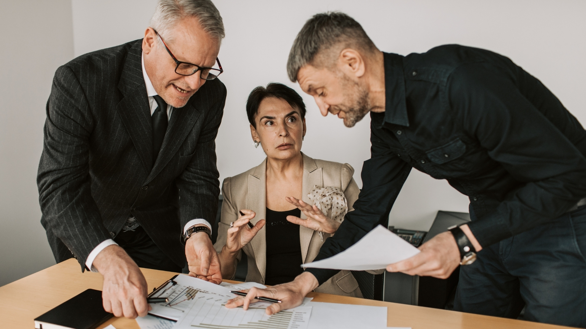 Como Evitar Exigências e Acelerar Decisões Corporativas